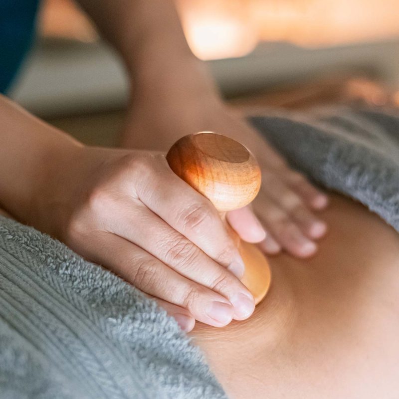 La maderoteràpia, la teràpia natural per a donar forma al cos